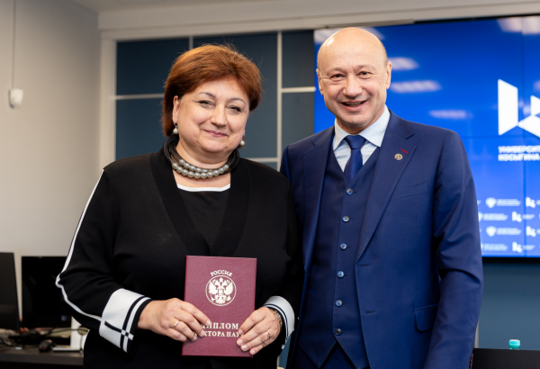 Вручение наград и грамот на заседании Ученого совета